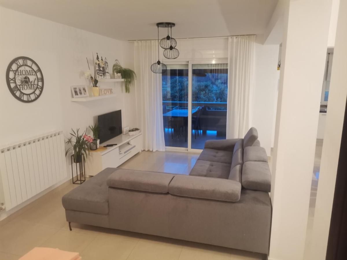 Apartman Ana Kampor エクステリア 写真